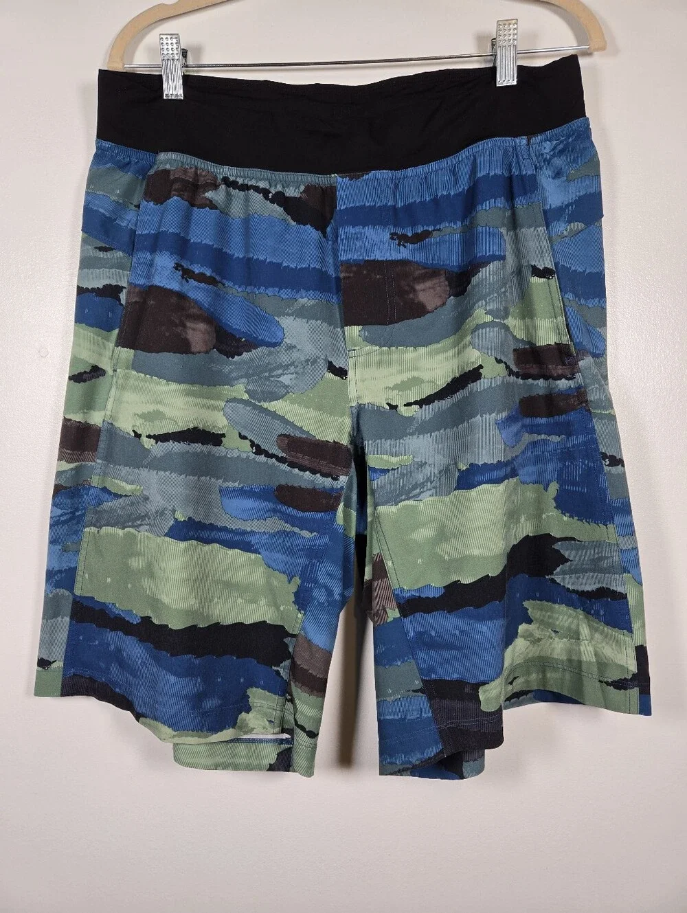 Lululemon Core Shorts Cactus Camo Desert Teal Vintage Green Mens Size Large